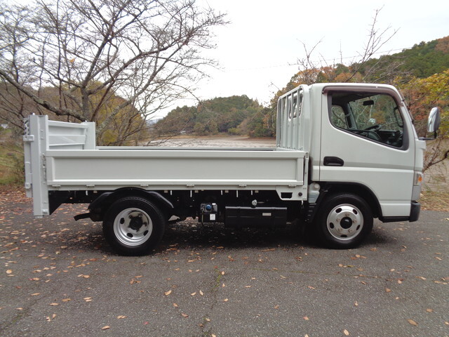 日産アトラス平ボディ小型（2t・3t）[写真04]