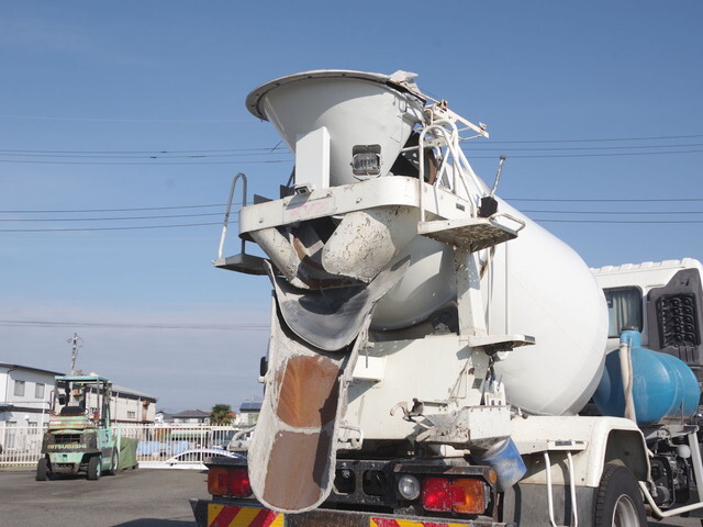 日野レンジャーミキサー車（コンクリートミキサー）中型（4t）[写真10]