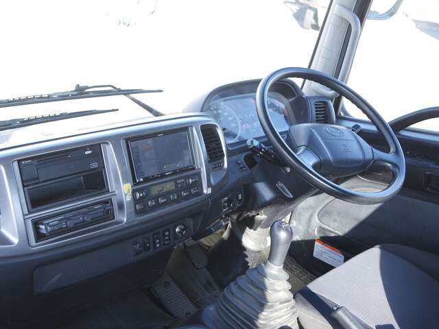 日野レンジャーミキサー車（コンクリートミキサー）中型（4t）[写真26]