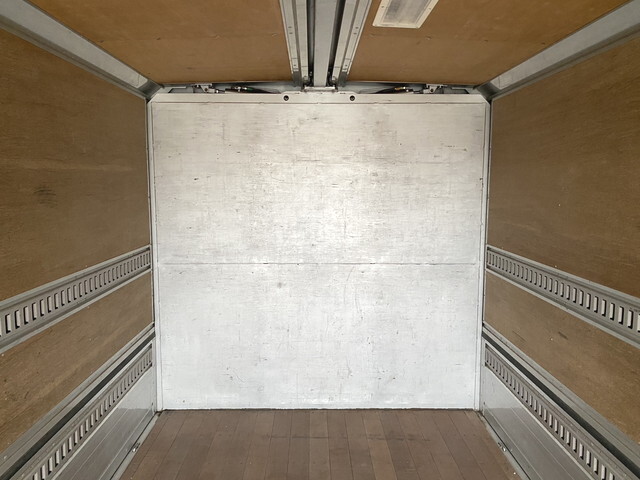 いすゞエルフアルミウイング小型（2t・3t）[写真11]