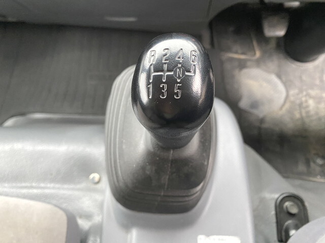 いすゞエルフアルミウイング小型（2t・3t）[写真21]