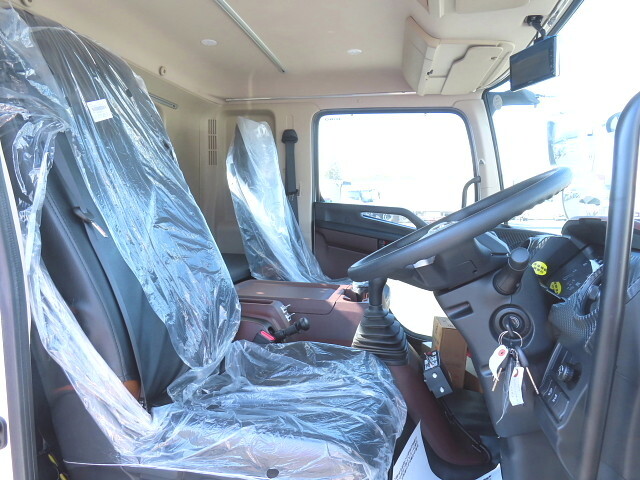 日野レンジャーコンテナ専用車増トン（6t・8t）[写真14]