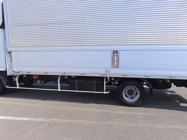 日野レンジャーアルミウイング中型（4t）[写真11]