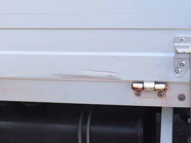 日野レンジャーアルミウイング中型（4t）[写真15]