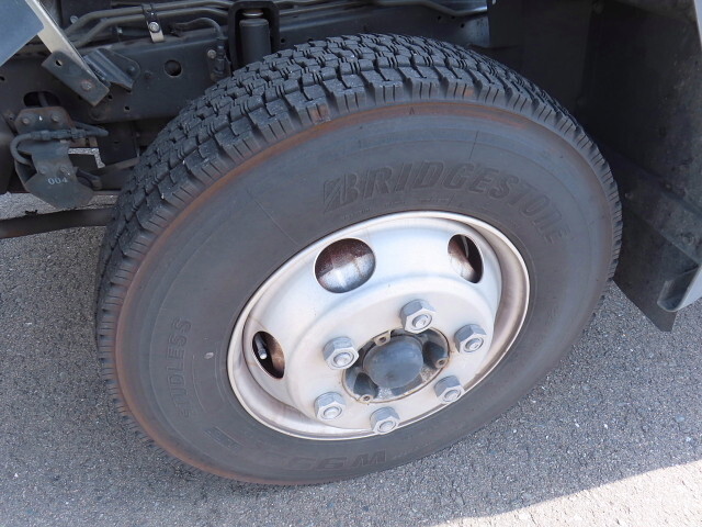 日野レンジャーアルミウイング中型（4t）[写真24]