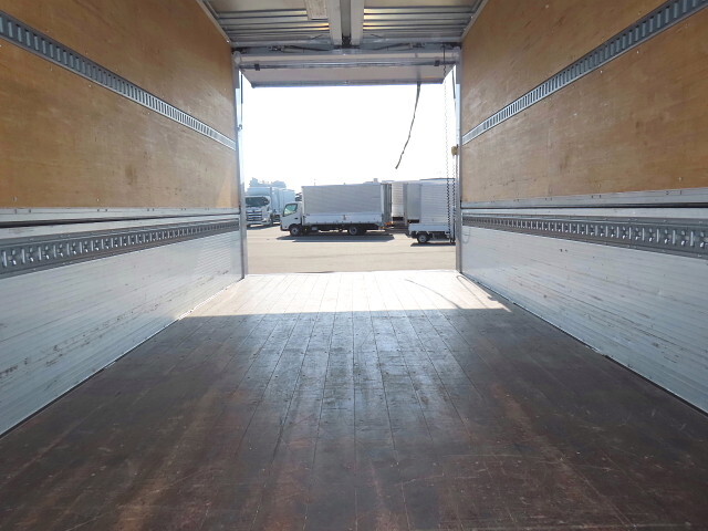 日野レンジャーアルミウイング中型（4t）[写真28]