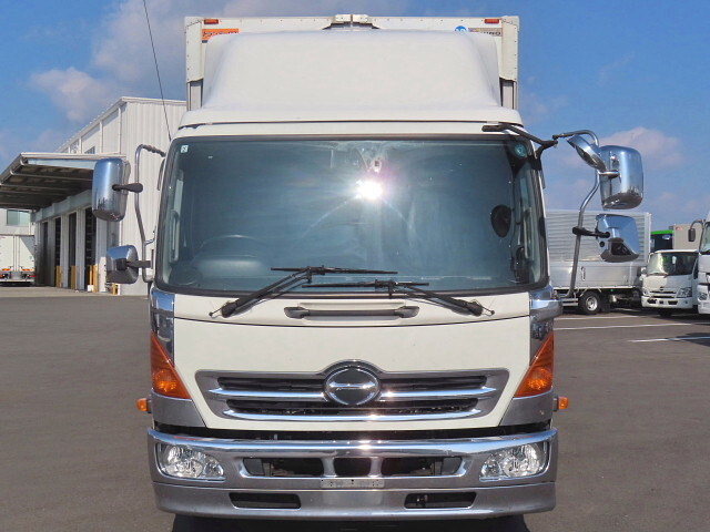 日野レンジャーアルミウイング中型（4t）[写真03]