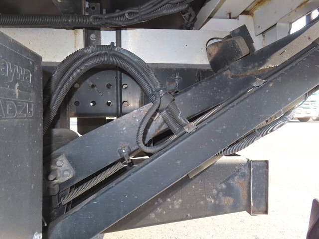 日野レンジャーアルミウイング中型（4t）[写真33]