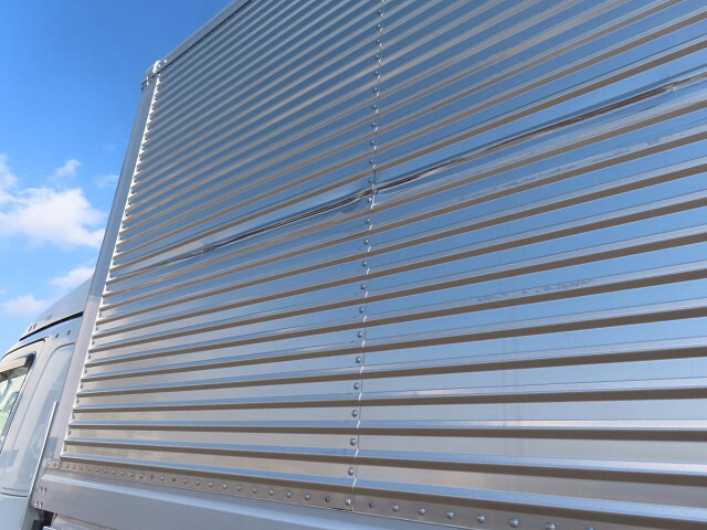 日野レンジャーアルミウイング中型（4t）[写真35]