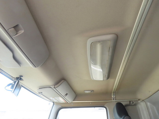 日野レンジャーアルミウイング中型（4t）[写真36]