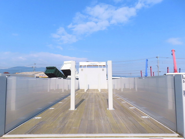 日野プロフィアアルミブロック大型（10t）[写真26]