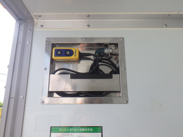 日野デュトロ冷凍車（冷蔵車）小型（2t・3t）[写真17]