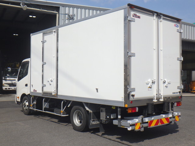 日野デュトロ冷凍車（冷蔵車）小型（2t・3t）[写真02]