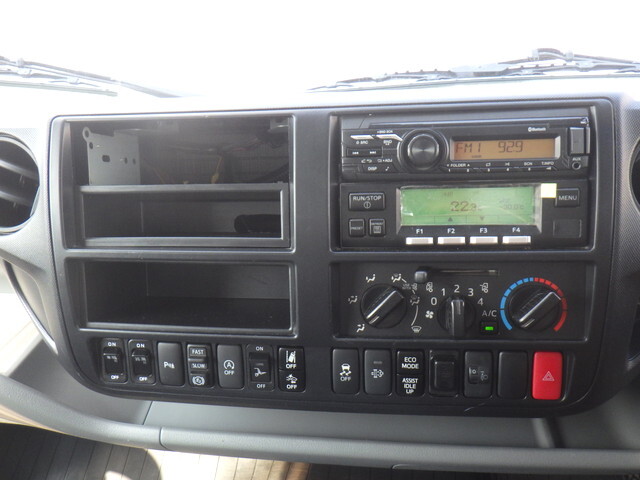 日野デュトロ冷凍車（冷蔵車）小型（2t・3t）[写真27]