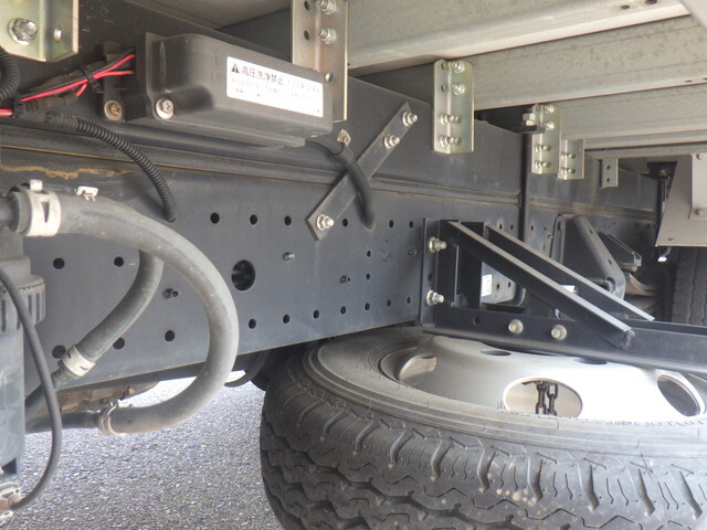 日野デュトロ冷凍車（冷蔵車）小型（2t・3t）[写真31]