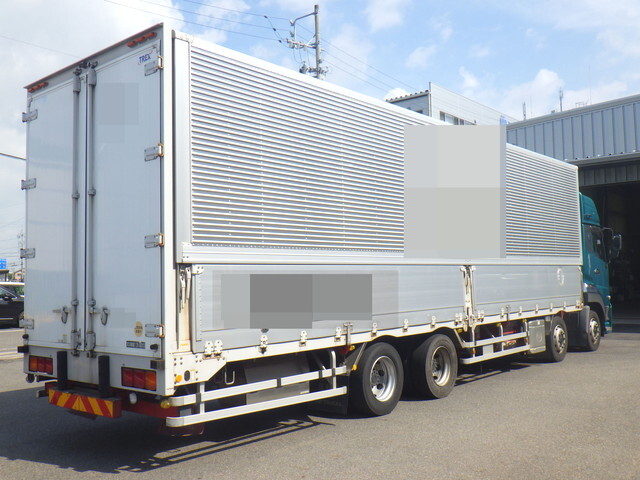 UDトラックスその他の車種アルミウイング大型（10t）[写真02]