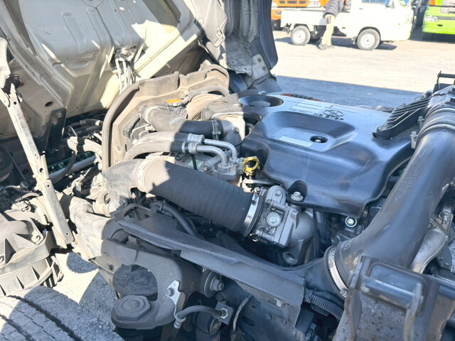 いすゞエルフアルミバン小型（2t・3t）[写真23]