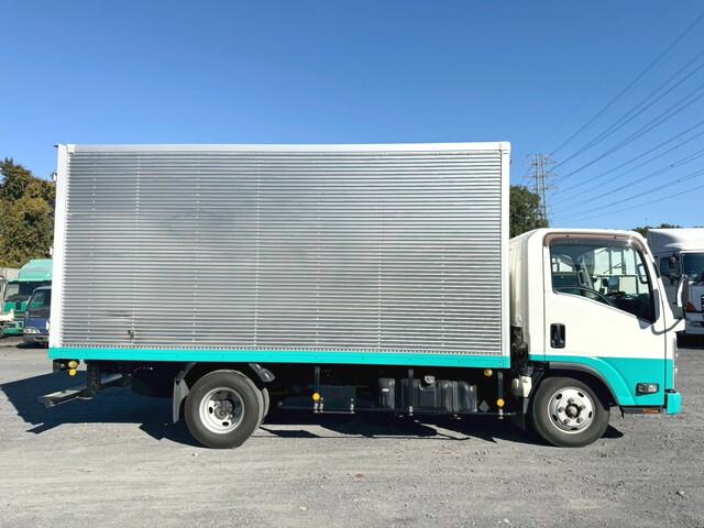 いすゞエルフアルミバン小型（2t・3t）[写真03]
