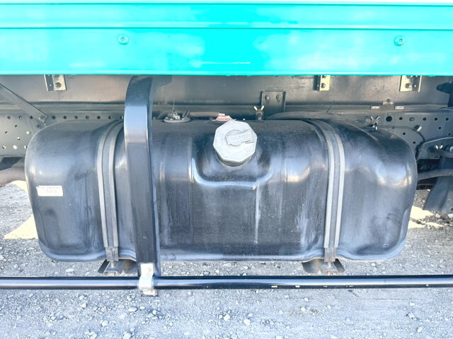 いすゞエルフアルミバン小型（2t・3t）[写真08]