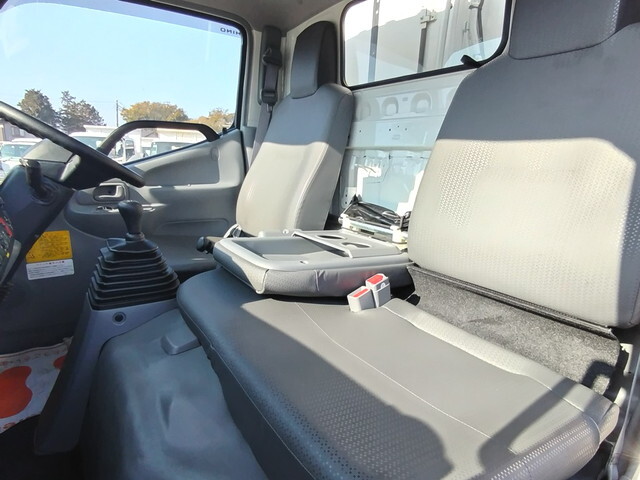 日野デュトロパッカー車（塵芥車）小型（2t・3t）[写真23]