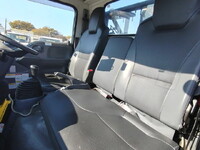 いすゞエルフコンテナ専用車小型（2t・3t）[写真24]