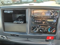 いすゞエルフコンテナ専用車小型（2t・3t）[写真27]