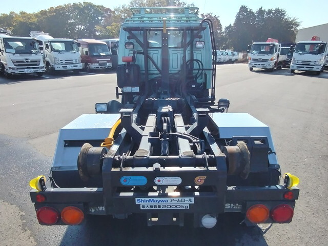 いすゞエルフコンテナ専用車小型（2t・3t）[写真07]