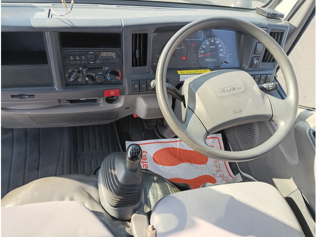 いすゞエルフクレーン4段小型（2t・3t）[写真23]