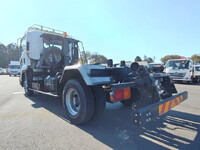 いすゞフォワードコンテナ専用車中型（4t）[写真05]