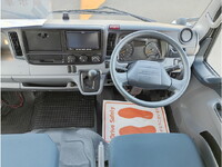 三菱ふそうキャンターアルミバン小型（2t・3t）[写真25]