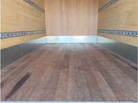 三菱ふそうキャンターアルミバン小型（2t・3t）[写真08]