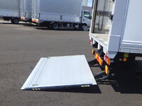 日野デュトロパネルバン小型（2t・3t）[写真13]