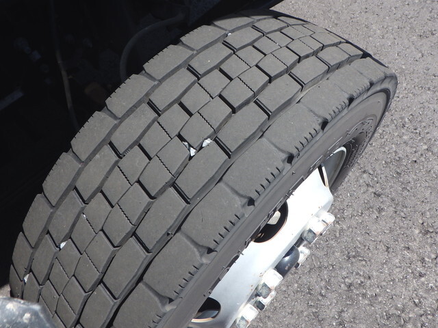 日野デュトロパネルバン小型（2t・3t）[写真15]