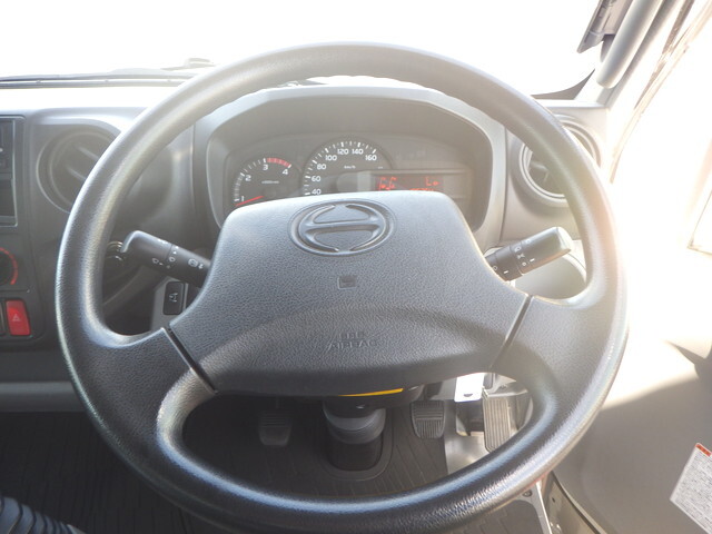 日野デュトロパネルバン小型（2t・3t）[写真30]