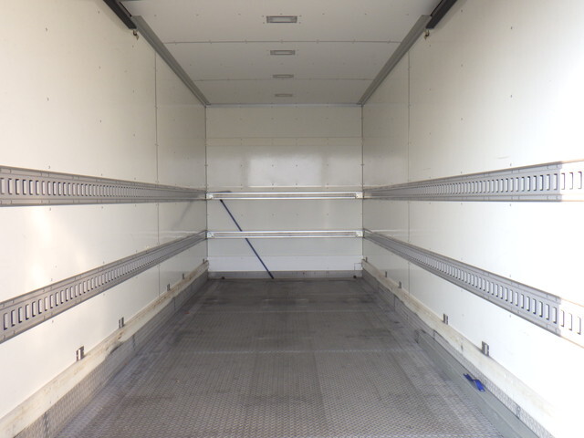 日野デュトロパネルバン小型（2t・3t）[写真36]