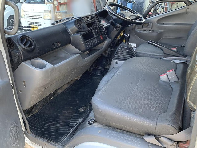 日野デュトロダンプ小型（2t・3t）[写真11]