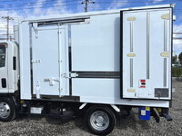 いすゞエルフ冷凍車（冷蔵車）小型（2t・3t）[写真12]