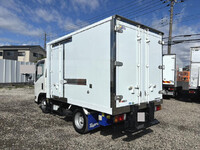 いすゞエルフ冷凍車（冷蔵車）小型（2t・3t）[写真02]