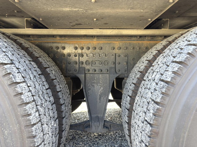 UDトラックスクオンアルミウイング大型（10t）[写真20]