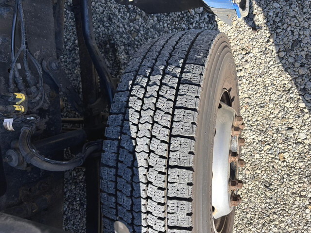 UDトラックスクオンアルミウイング大型（10t）[写真27]