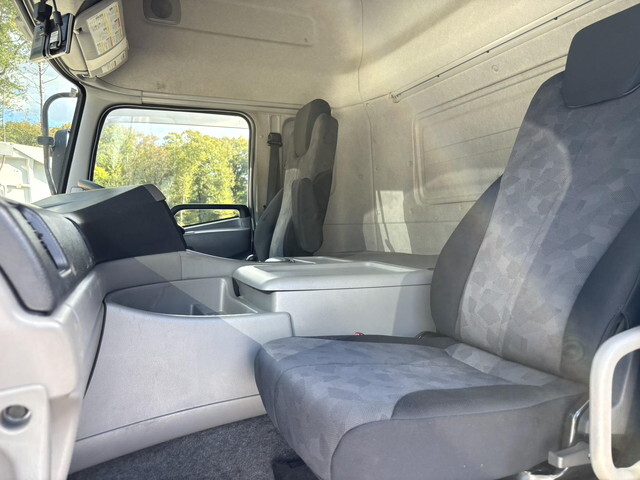 UDトラックスクオンアルミウイング大型（10t）[写真29]