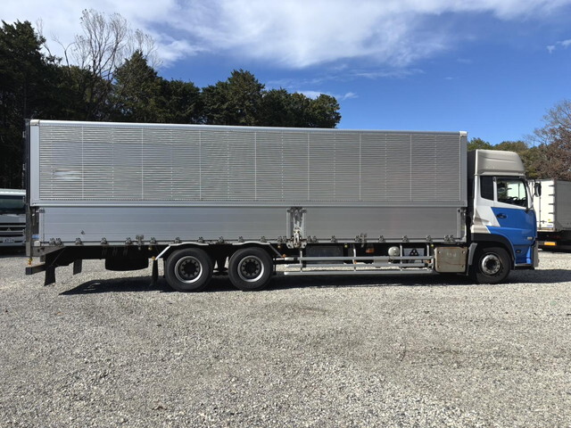 UDトラックスクオンアルミウイング大型（10t）[写真05]