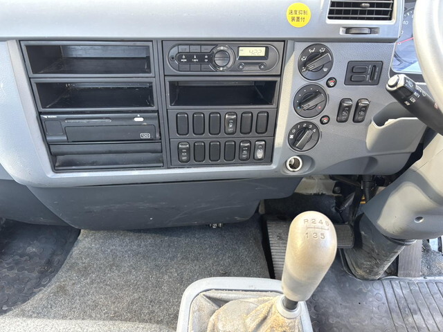 三菱ふそうファイターセルフローダー増トン（6t・8t）[写真32]