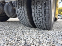 UDトラックスクオントレーラーヘッド（トラクターヘッド）大型（10t）[写真23]