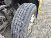 UDトラックスクオントレーラーヘッド（トラクターヘッド）大型（10t）[写真24]