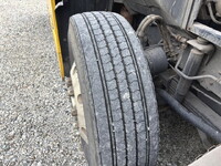 UDトラックスクオントレーラーヘッド（トラクターヘッド）大型（10t）[写真25]