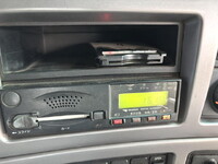 UDトラックスクオントレーラーヘッド（トラクターヘッド）大型（10t）[写真30]