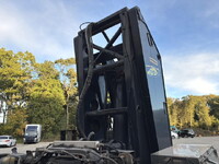 UDトラックスクオントレーラーヘッド（トラクターヘッド）大型（10t）[写真34]