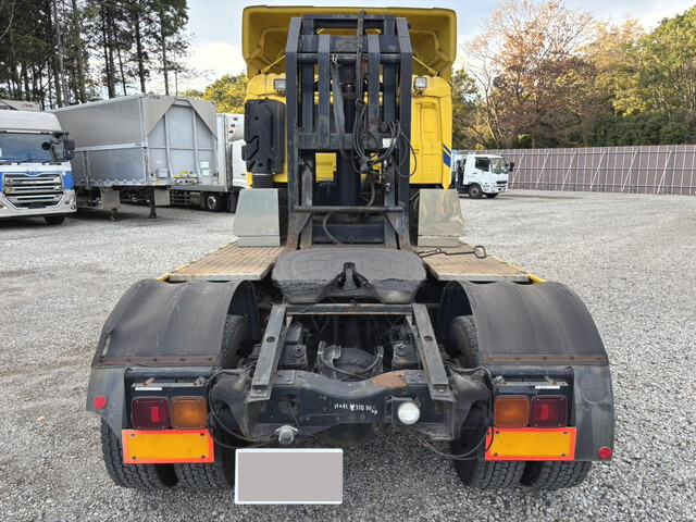 UDトラックスクオントレーラーヘッド（トラクターヘッド）大型（10t）[写真06]