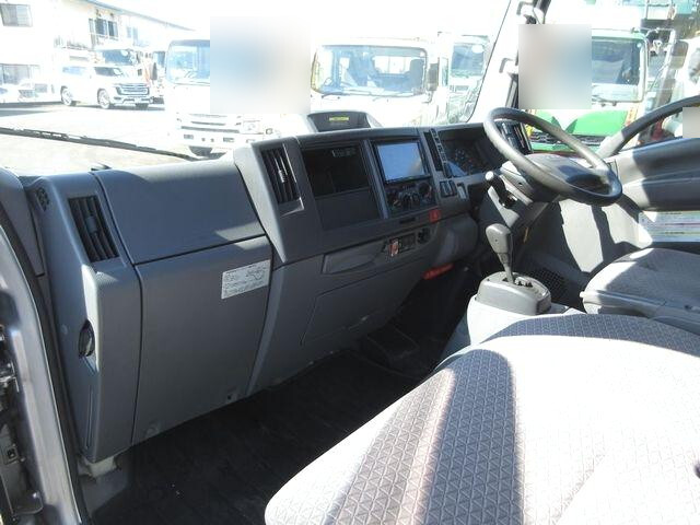 いすゞエルフアルミバン小型（2t・3t）[写真23]